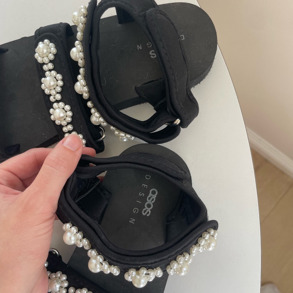 ASOS DESIGN Forget Me Not Pearl Sandals - Picture 4 of 9